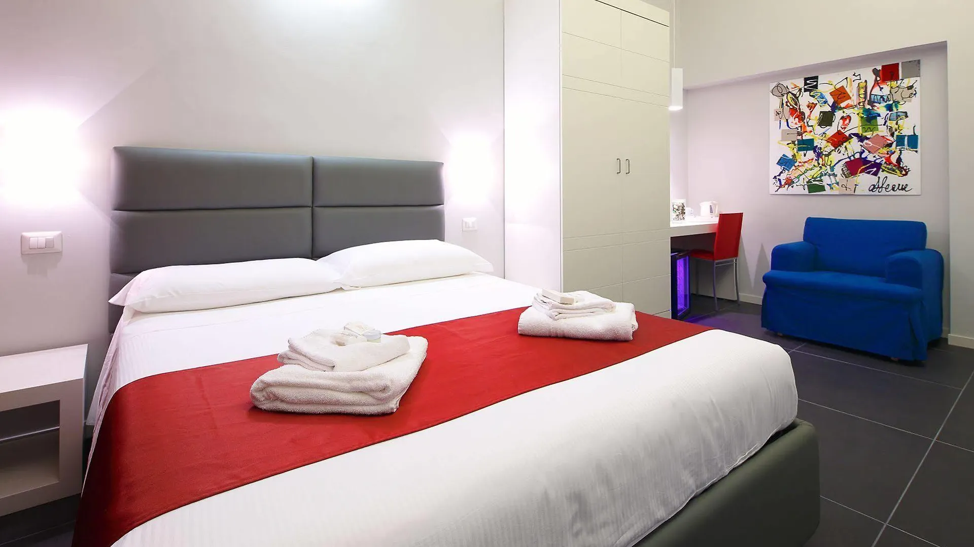 Nearhome Smart Suites Guest House Rome